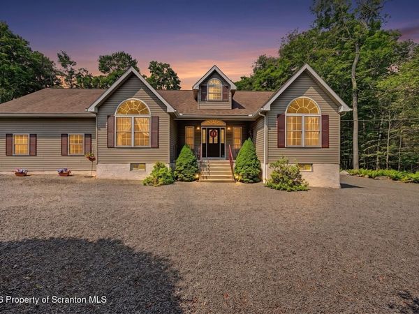 171 Delbert Drive, Gouldsboro, PA 18424