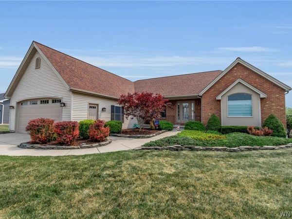 3921 Wildwing Drive , North Tonawanda, NY 14120