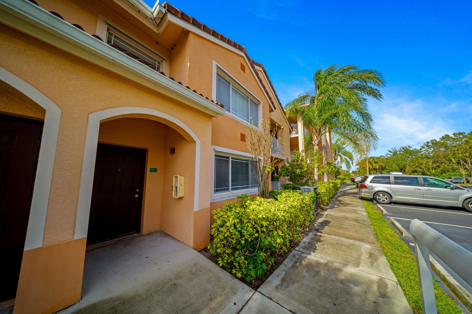 231 SW Palm Drive, Unit 101, Port Saint Lucie, FL 34986 Photo