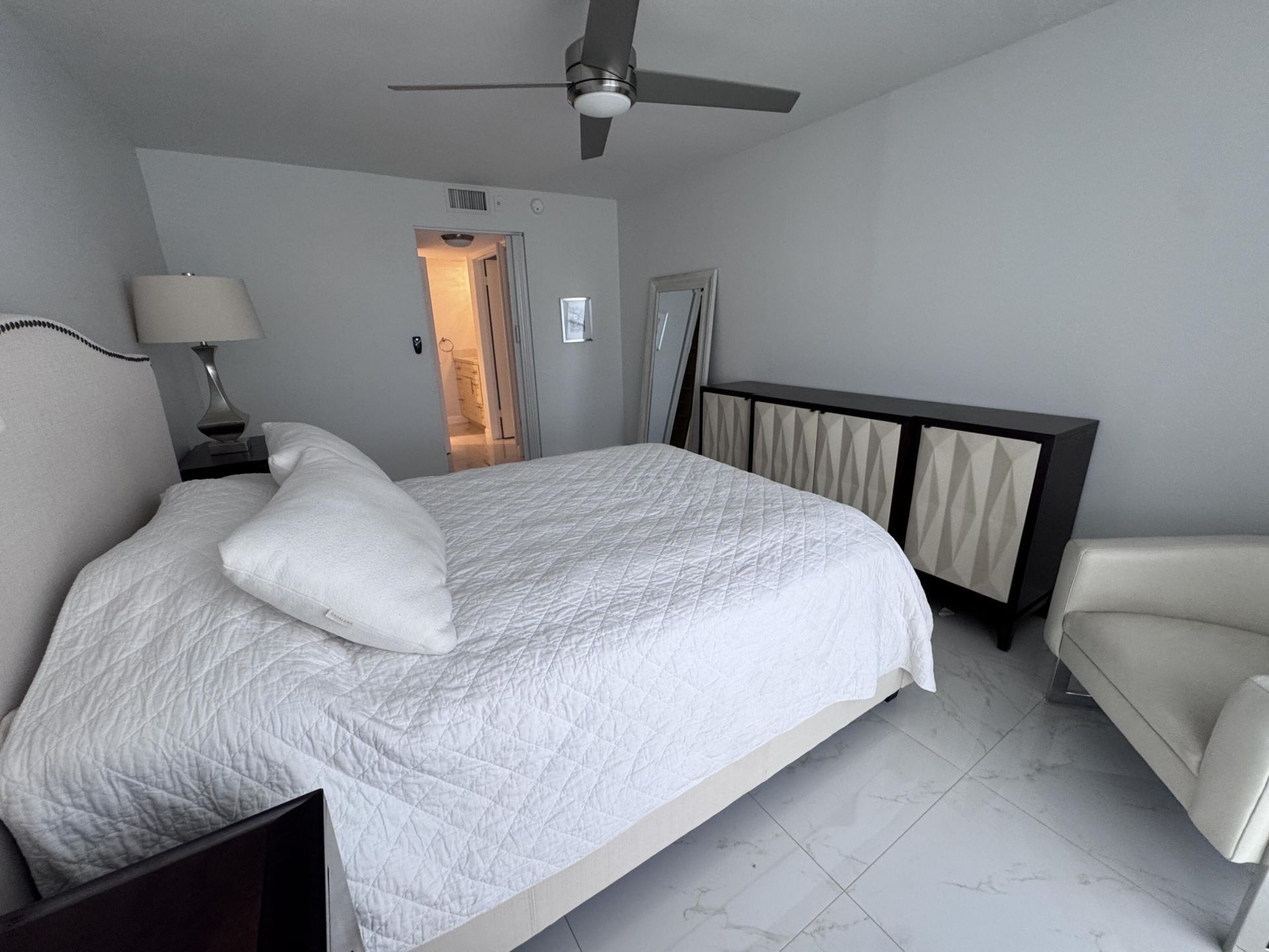 3031 N Ocean Boulevard, Unit 708, Fort Lauderdale, FL 33308 Photo