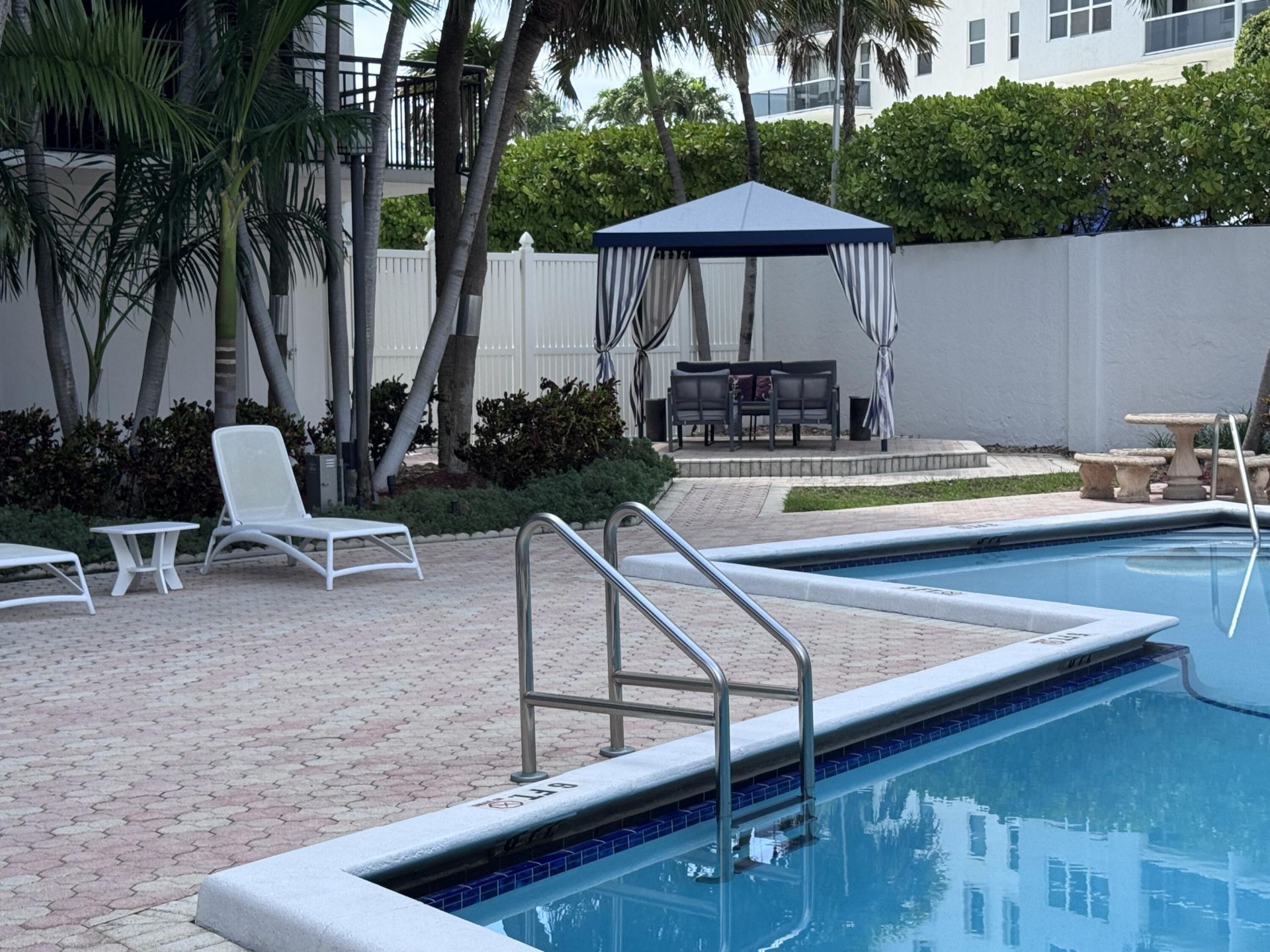 3031 N Ocean Boulevard, Unit 708, Fort Lauderdale, FL 33308 Photo