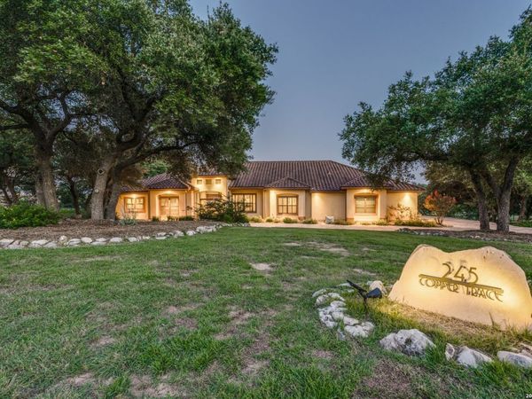 245 COPPER TRCE, New Braunfels, TX 78132
