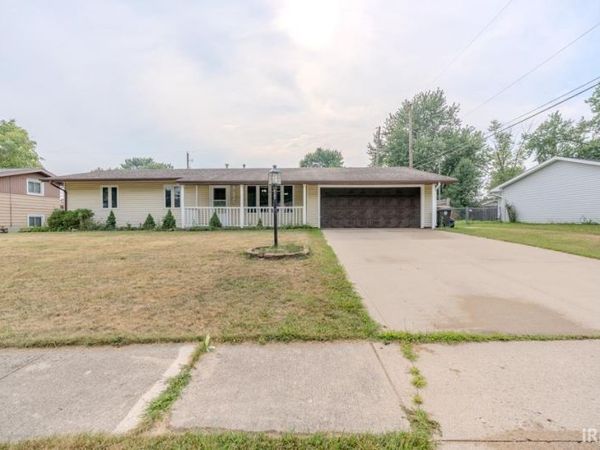 6103 Beaumont Drive, Fort Wayne, IN 46825