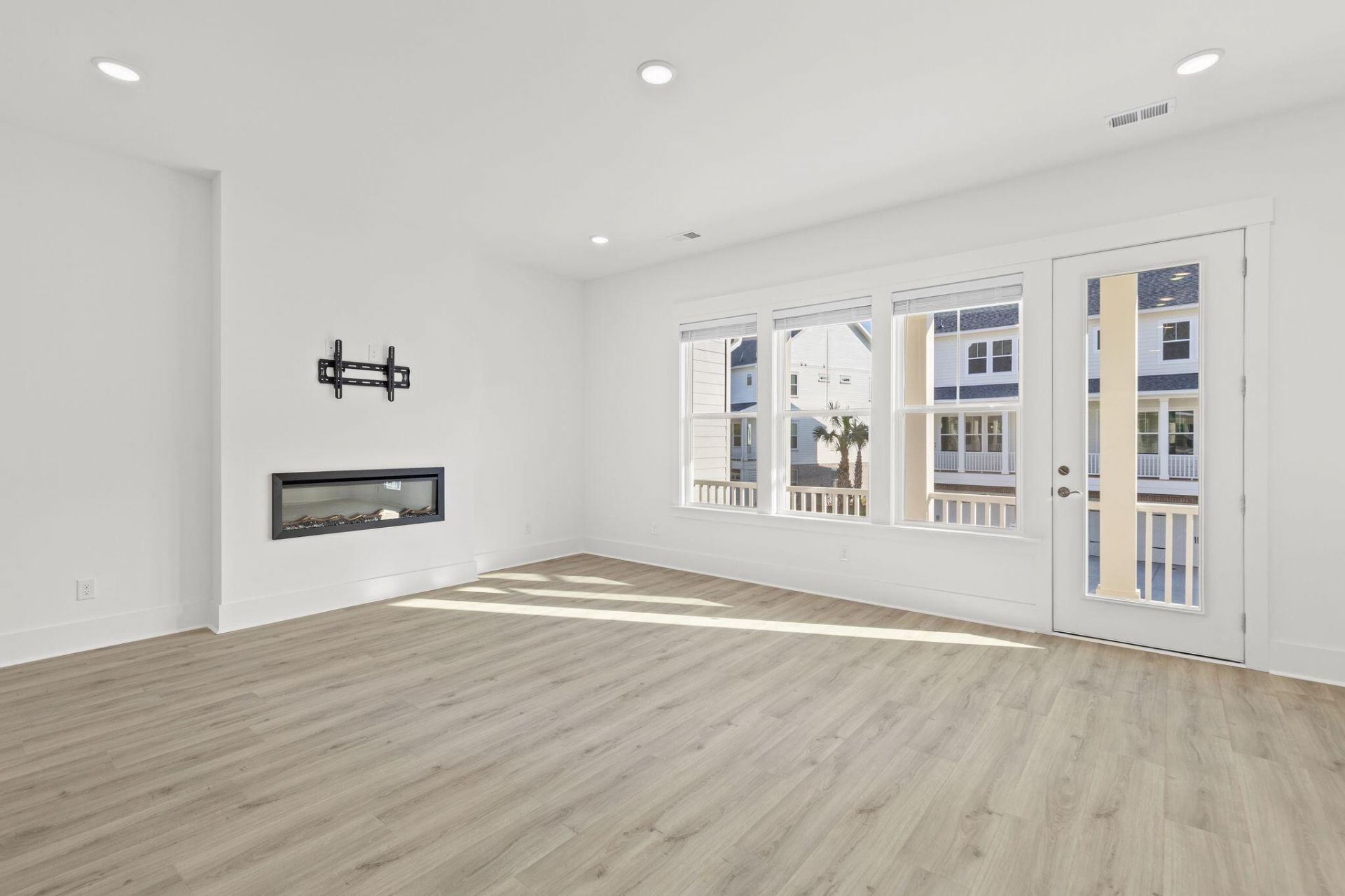 128 Etta Way Photo 12