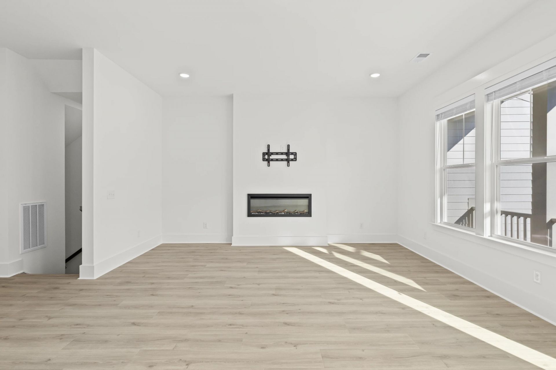 128 Etta Way Photo 12