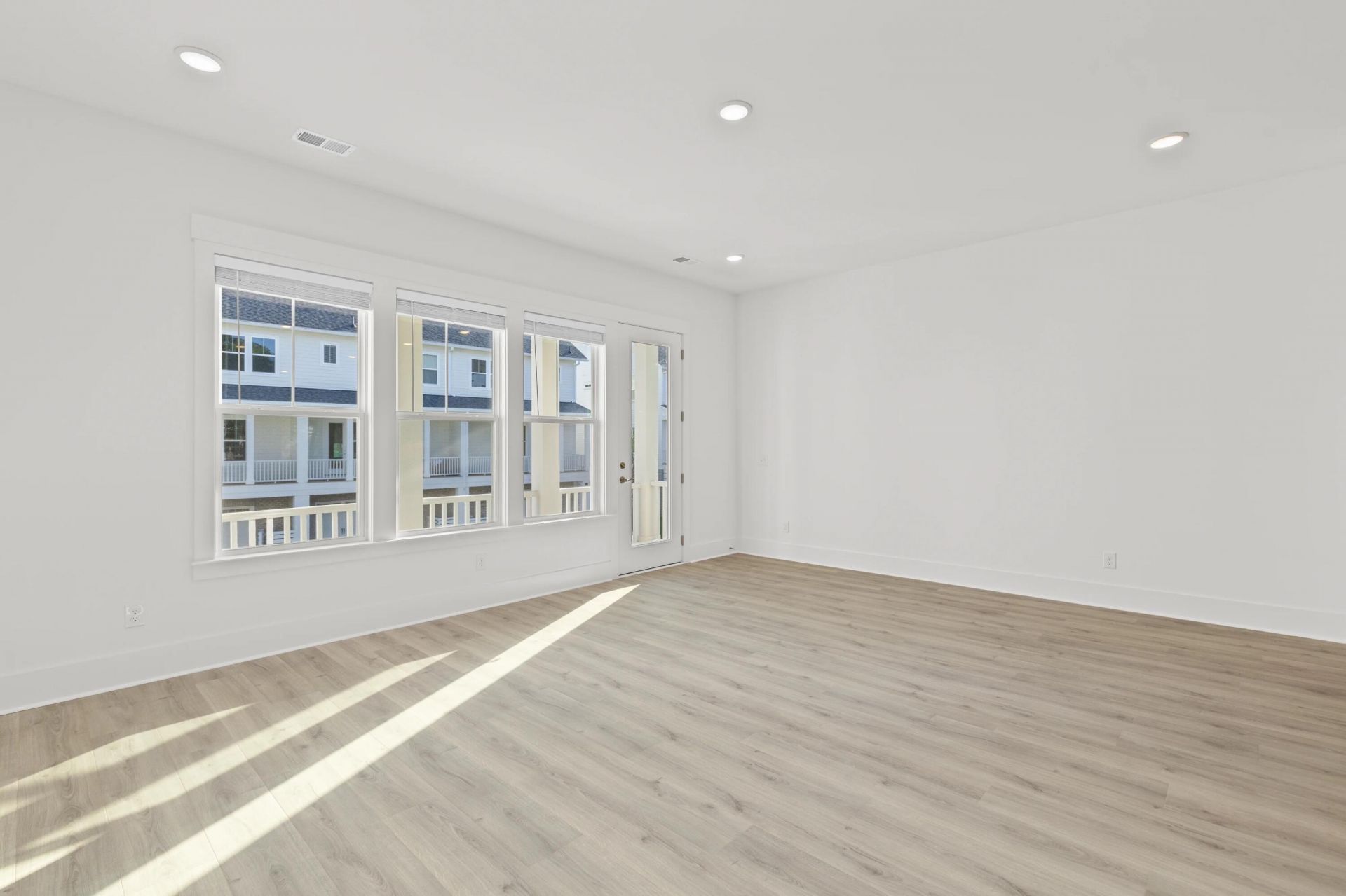 128 Etta Way Photo 14