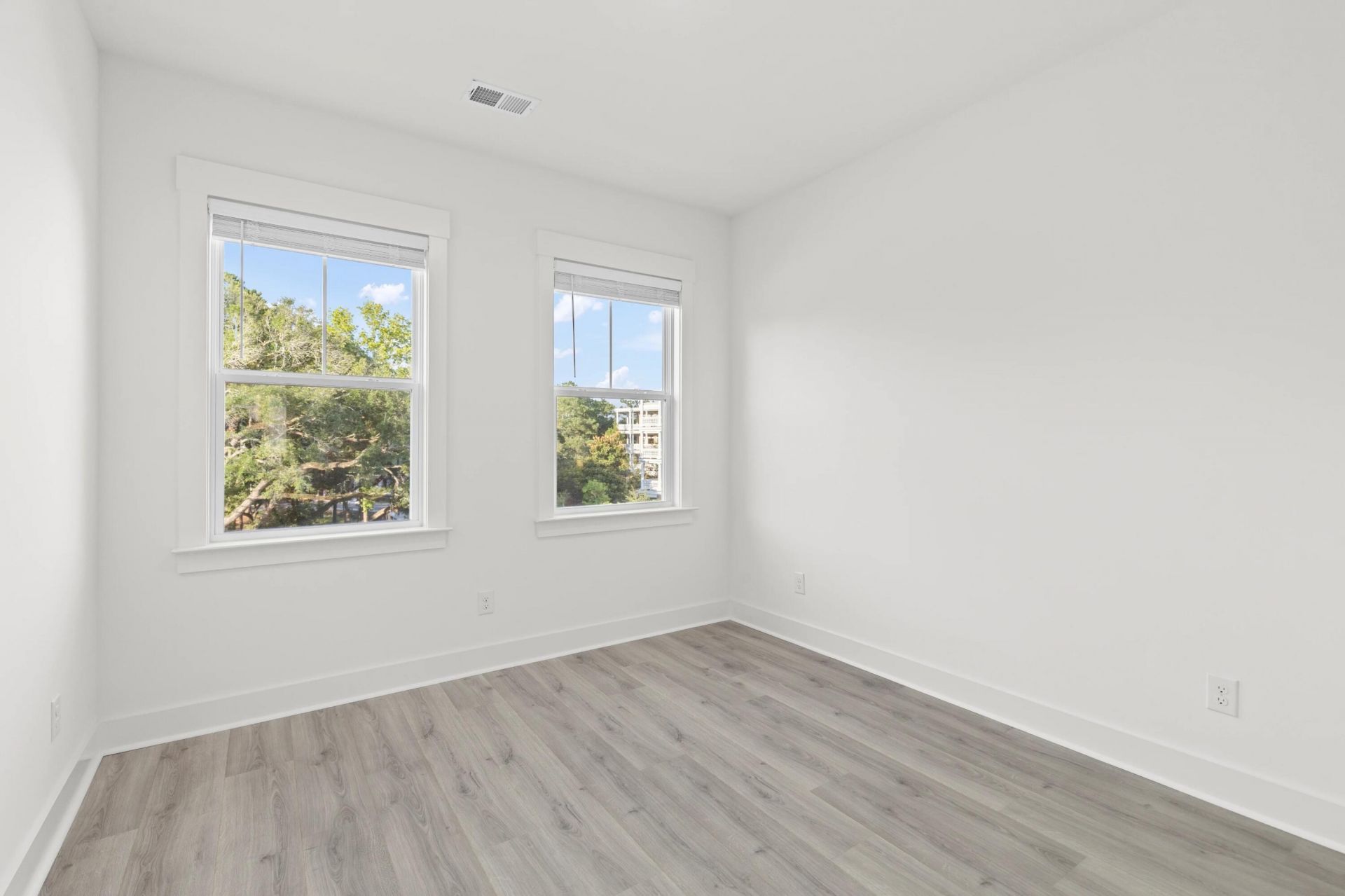 128 Etta Way Photo 24