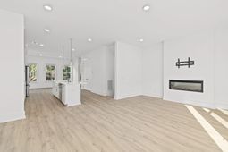 128 Etta Way photo 4