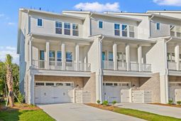 128 Etta Way photo 4