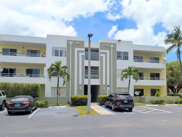 10765 SW 108th Ave , Unit 303, Miami, FL 33176