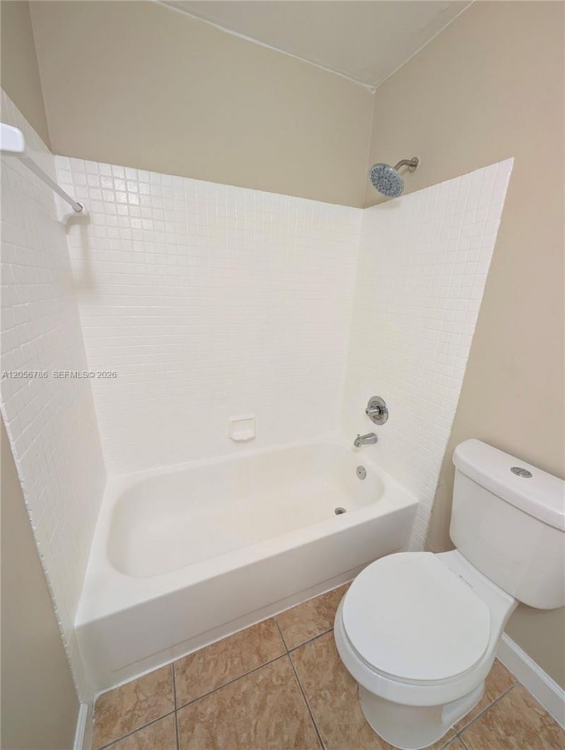 10765 SW 108th Ave , Unit 303, Miami, FL 33176 Photo