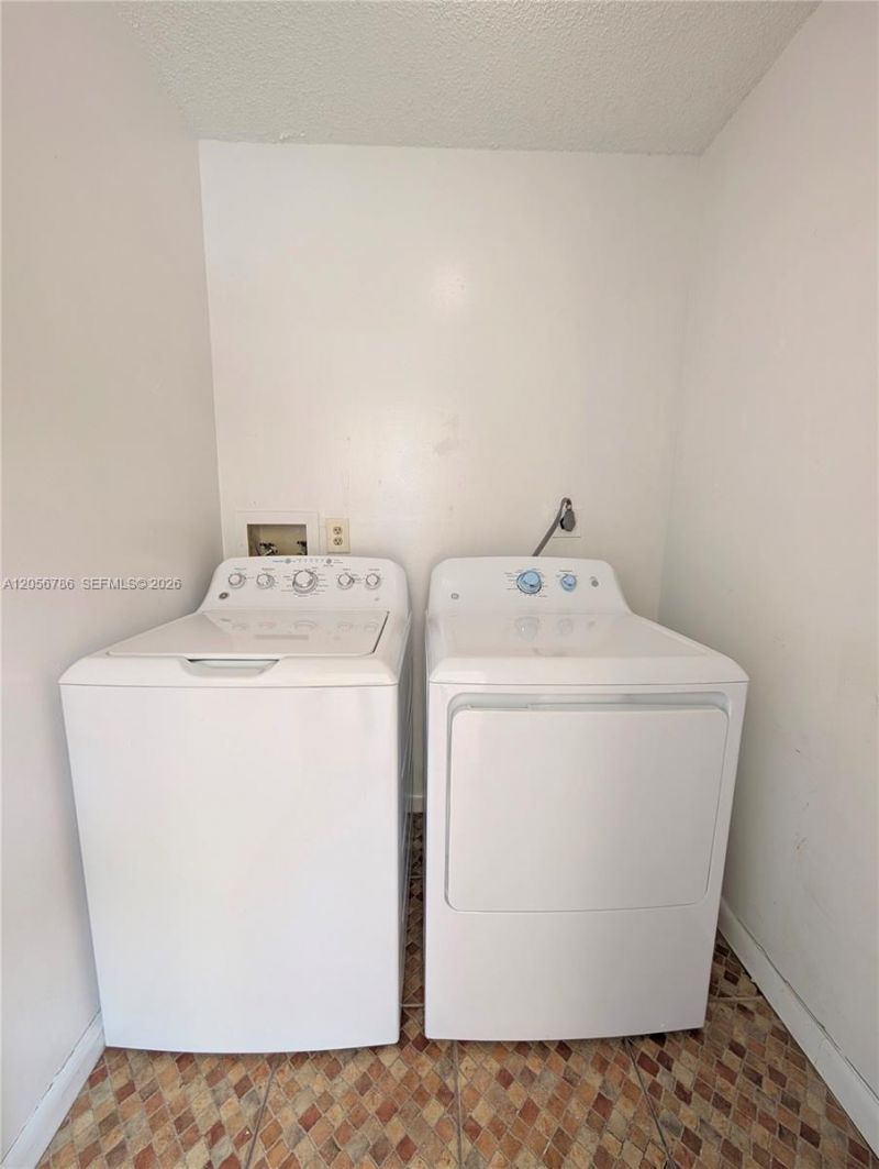 10765 SW 108th Ave , Unit 303, Miami, FL 33176 Photo