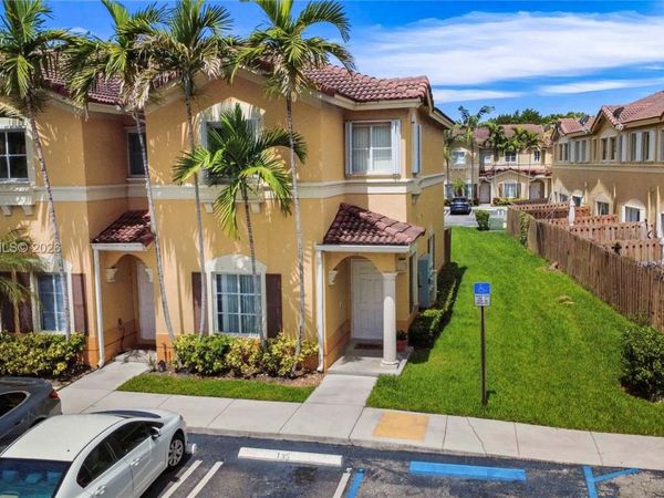 8242 NW 107th Ct , Unit 8-12, Doral, FL 33178