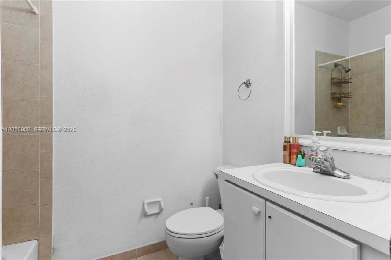 8242 NW 107th Ct , Unit 8-12, Doral, FL 33178 Photo