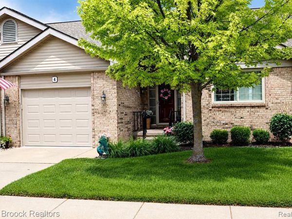 22205 Quail Run Circle, South Lyon, MI 48178
