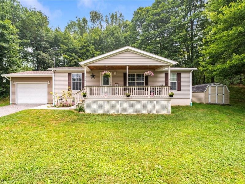 3306 Sycamore Drive, New Waterford, OH 44445 Photo 1