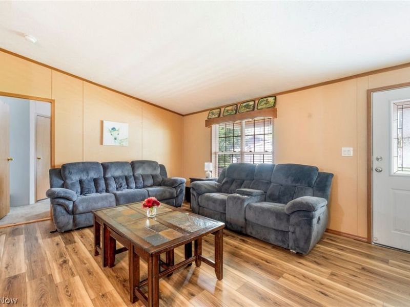 3306 Sycamore Drive, New Waterford, OH 44445 Photo 10