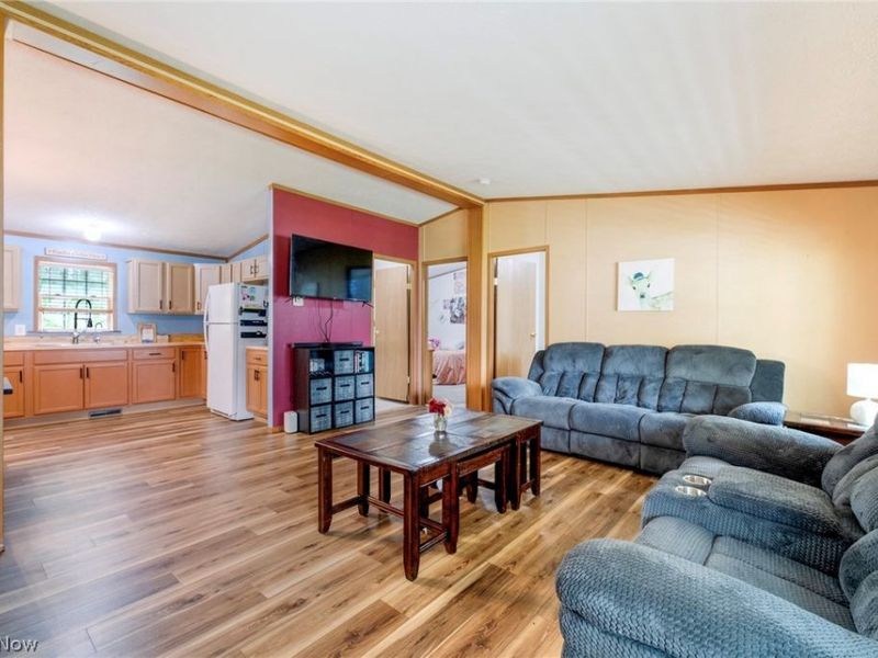 3306 Sycamore Drive, New Waterford, OH 44445 Photo 8