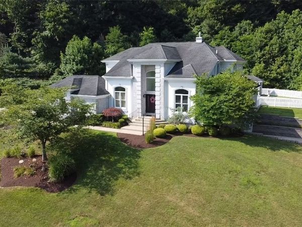64 Wiggins Lane, Uniontown, PA 15401