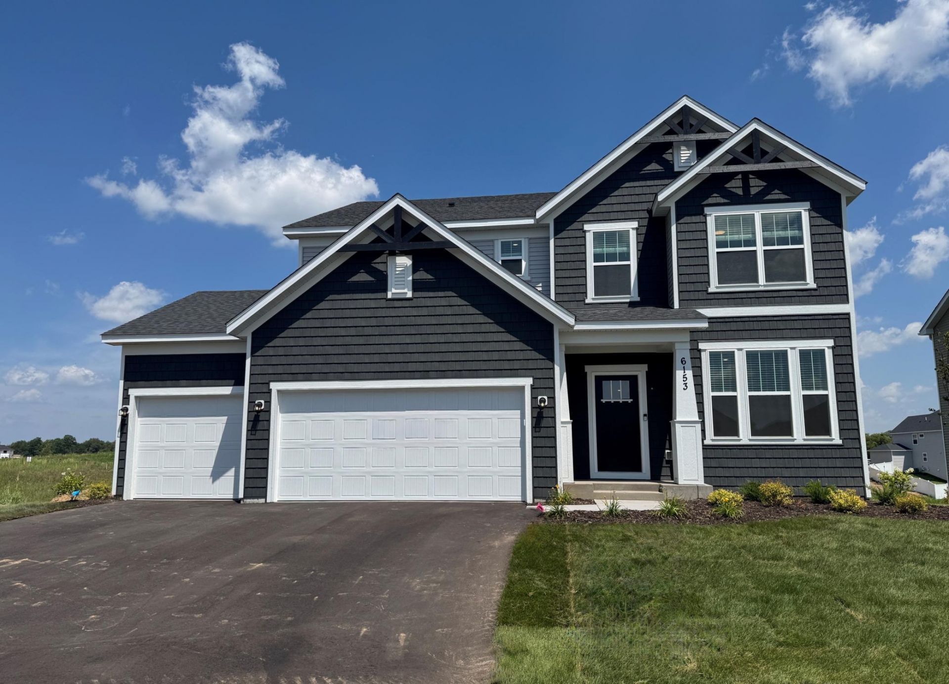 6153 Goodview Avenue S, Cottage Grove, MN 55016 Main Photo