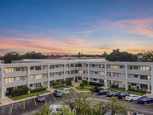 2454 AUSTRALIA WAY E, Unit 32, CLEARWATER, FL 33763