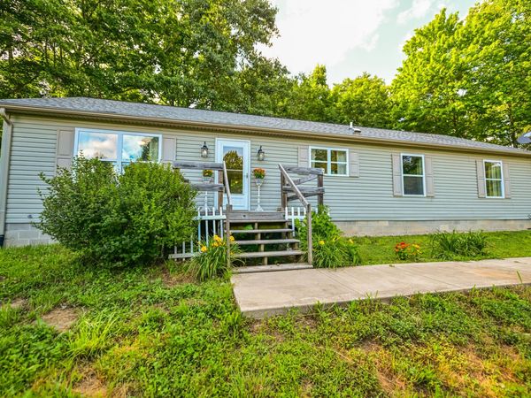 39088 Mcdaniel Road , Nelsonville, OH 45764