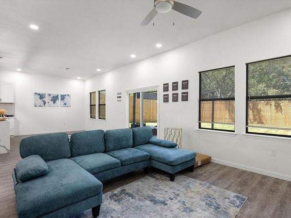 3605 Flint Rock Circle, Granbury, TX 76048