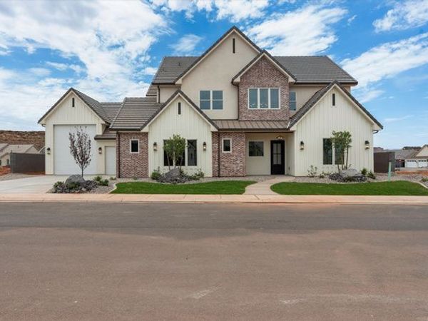 426 E FORREST PADDOCK DR , Washington, UT 84780