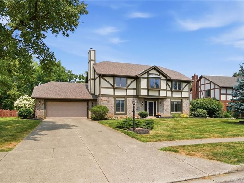 3468 Fairwood Drive, Beavercreek, OH 45432 Photo 2
