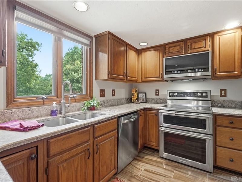 3468 Fairwood Drive, Beavercreek, OH 45432 Photo 20