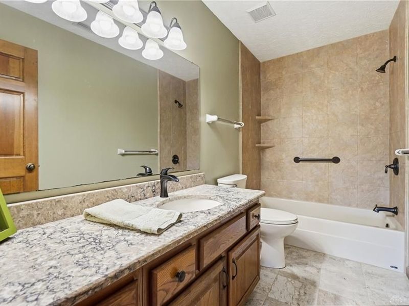 3468 Fairwood Drive, Beavercreek, OH 45432 Photo 70