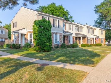 36461 Park Place Drive, Sterling Heights, Mi 48310