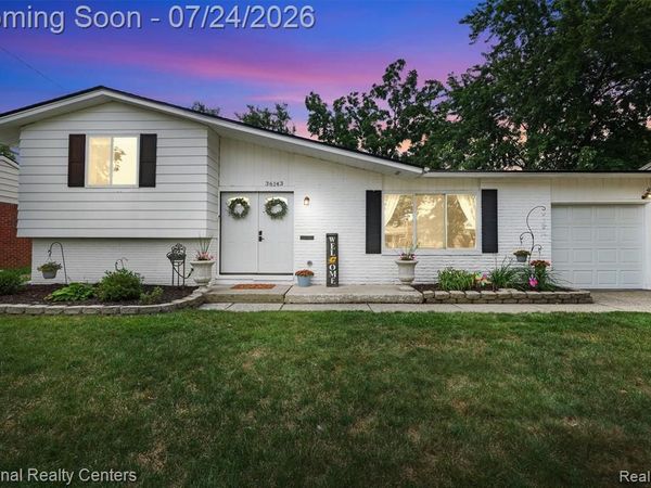 36143 Fernwood Street, Westland, MI 48186