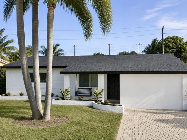 350 NE 42ND Street, Oakland Park, FL 33334