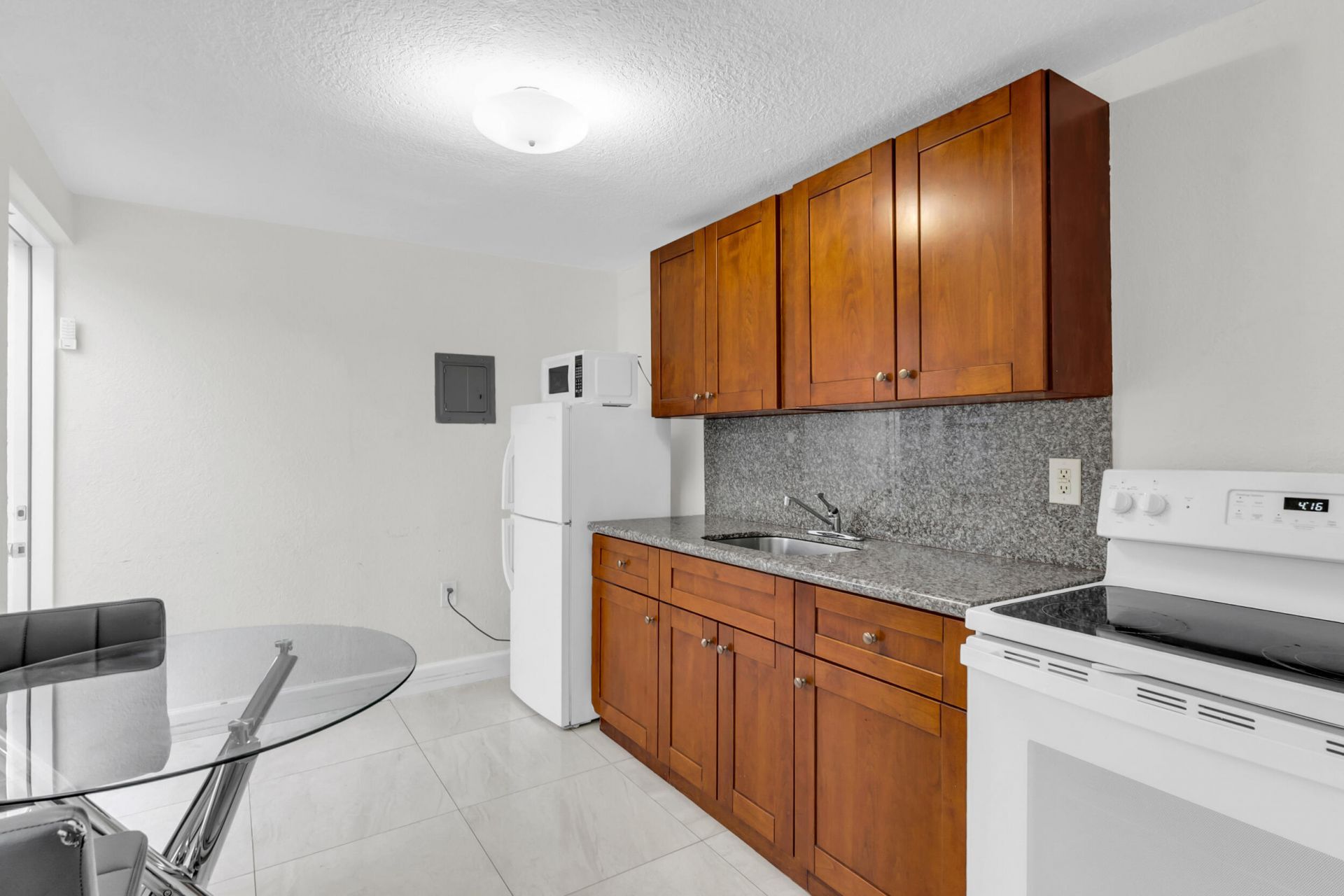 6350 SW 32nd Street, Miami, FL 33155 Photo