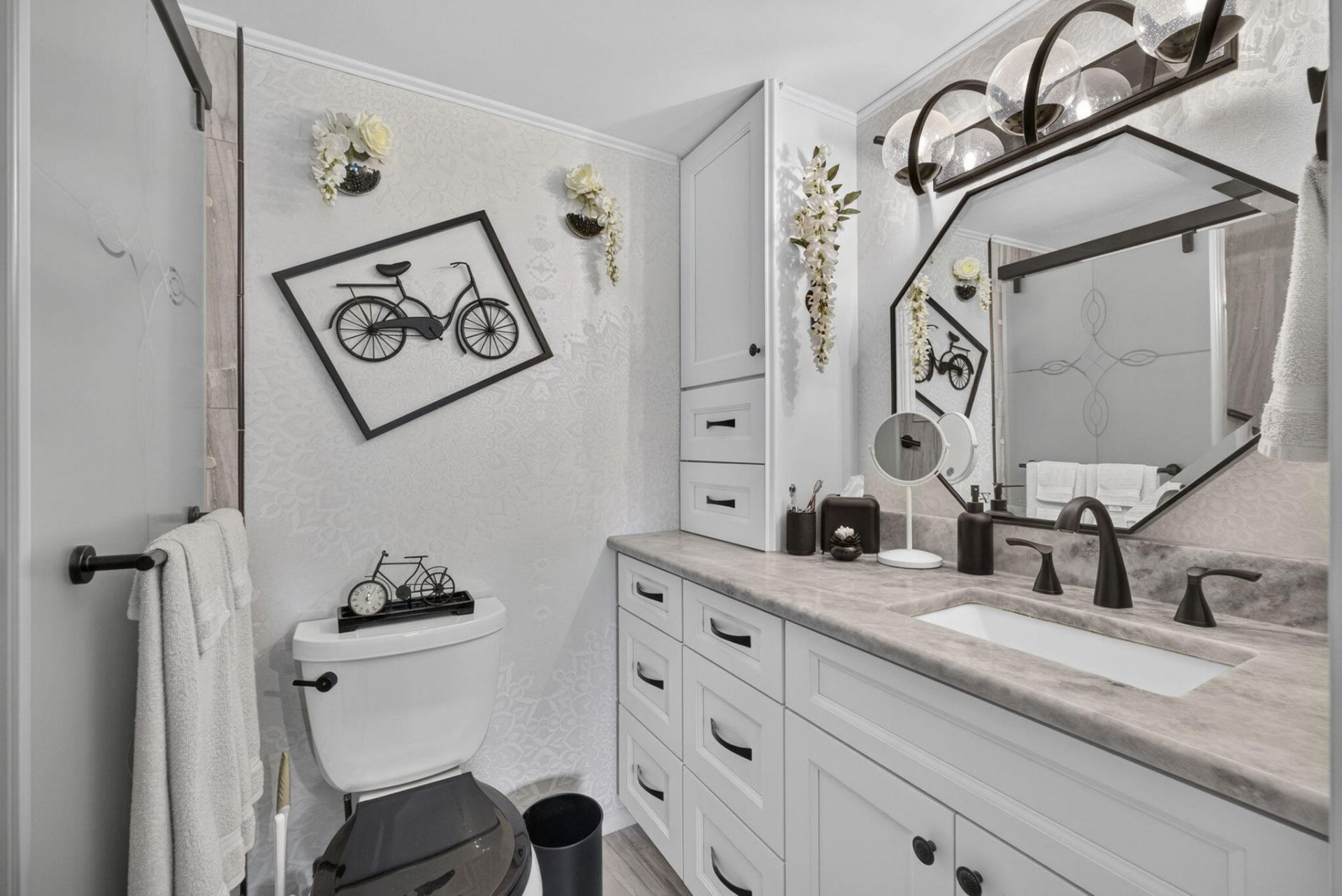 12027 Greenway Circle S, Unit 204, Royal Palm Beach, FL 33411 Photo
