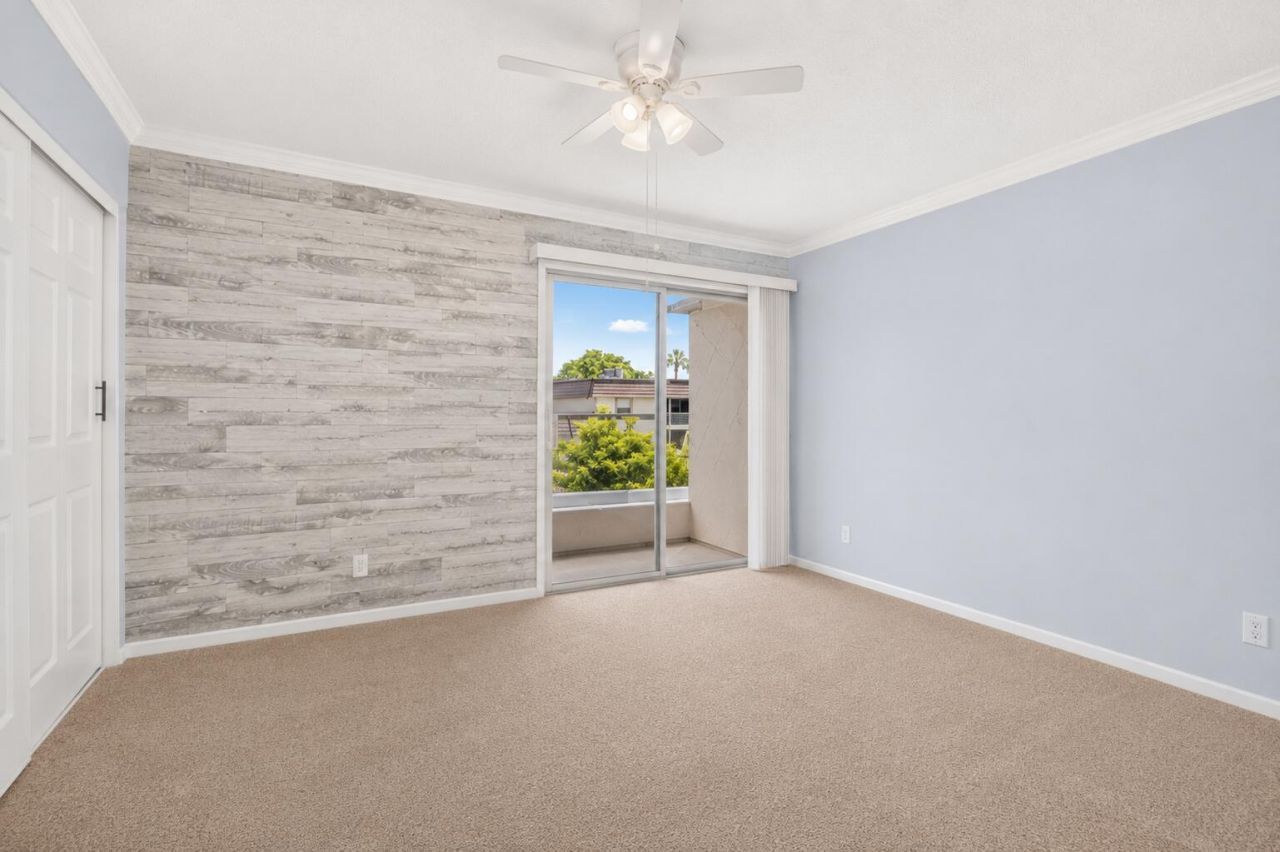 12027 Greenway Circle S, Unit 204, Royal Palm Beach, FL 33411 Photo