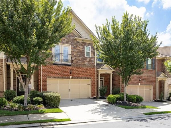 122 Barkley Lane , Sandy Springs, GA 30328