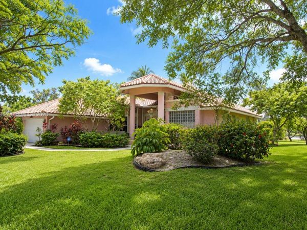 5111 NW 104th Ave , Coral Springs, FL 33076