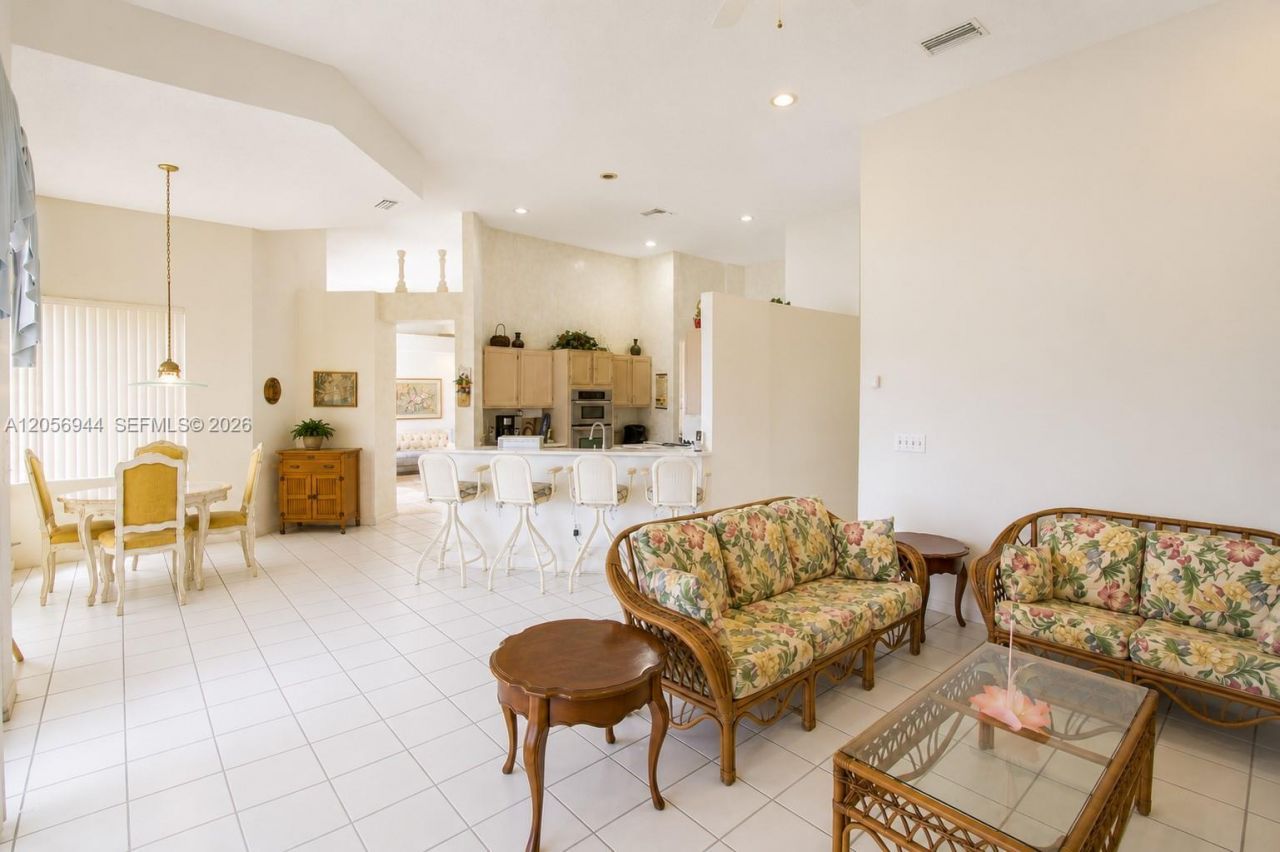 5111 NW 104th Ave, Coral Springs, FL 33076 Photo