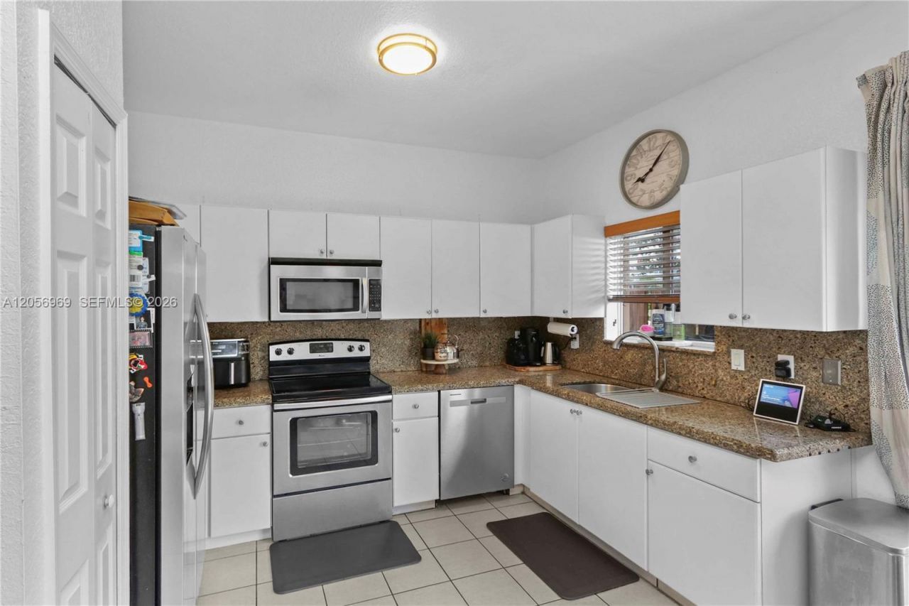 10720 NW 82nd Ter , Unit 1-8, Doral, FL 33178 Photo