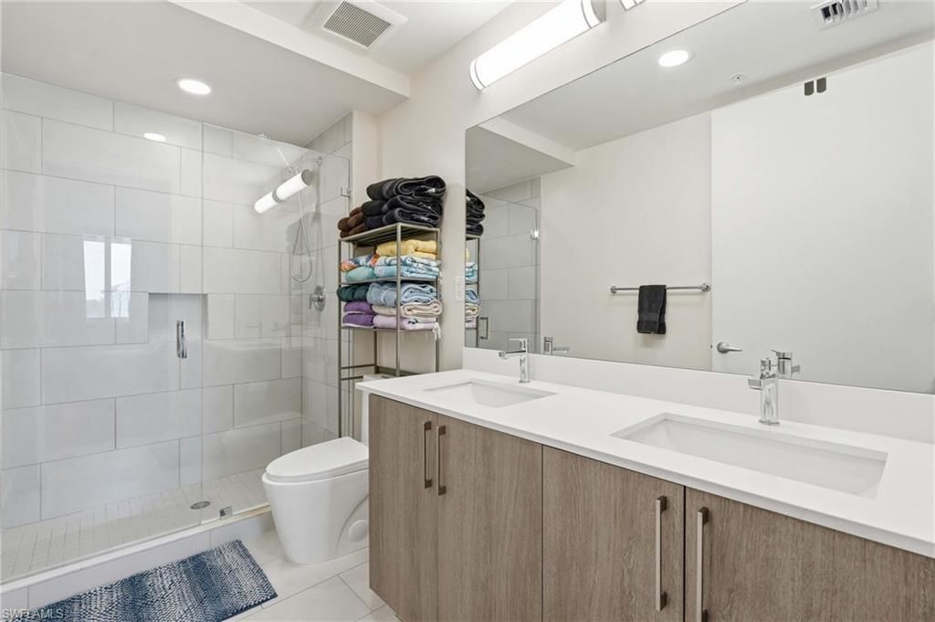 26600 Rosewood Pointe Dr , Unit 302, Bonita Springs, FL 34135 Photo