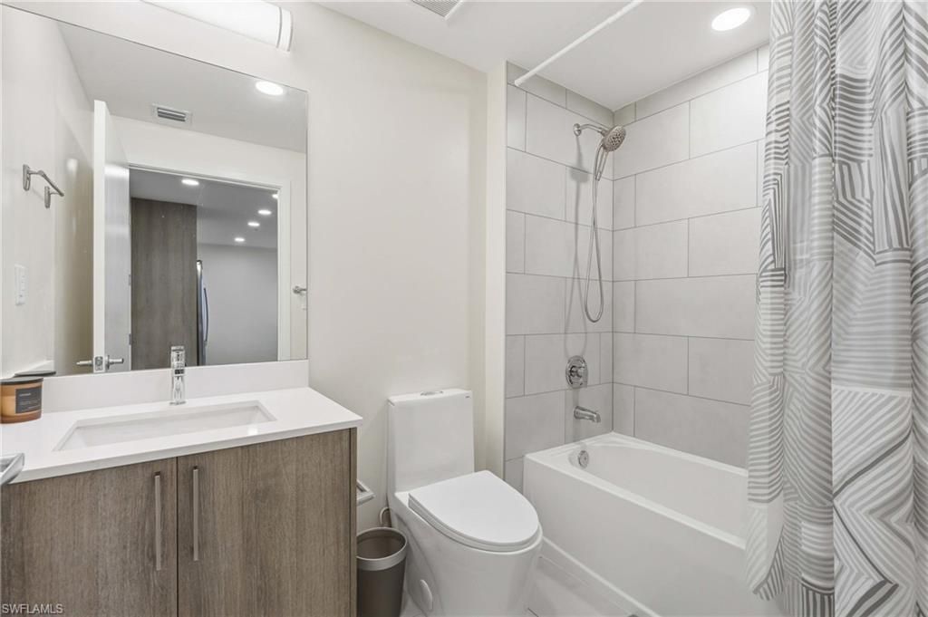 26600 Rosewood Pointe Dr , Unit 302, Bonita Springs, FL 34135 Photo