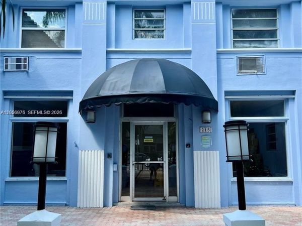 215 30th St, Unit 1, Miami Beach, FL 33140