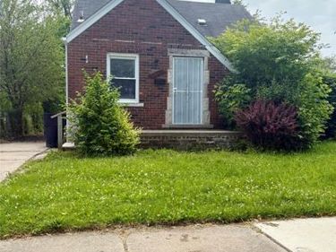 15300 Faircrest Street , Detroit, MI 48205