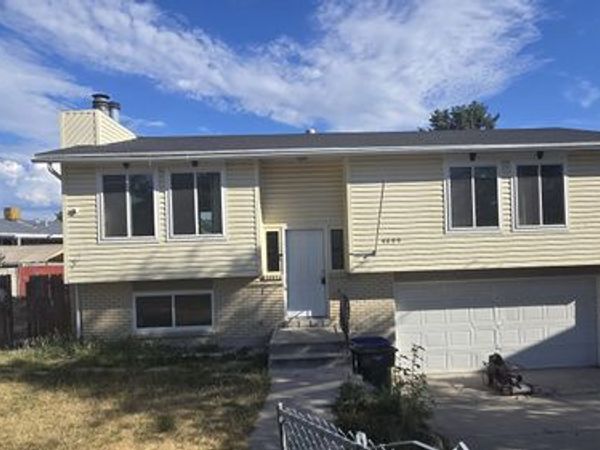 4689 W DELTA PARK CIR , West Valley City, UT 84120