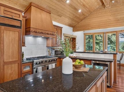 2211 Silver Fox Court, Truckee, CA 96161 Photo