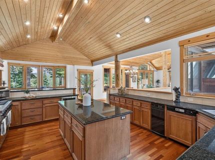 2211 Silver Fox Court, Truckee, CA 96161 Photo
