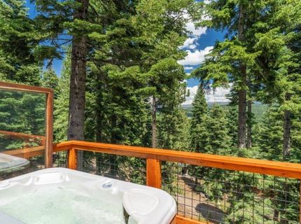2211 Silver Fox Court, Truckee, CA 96161 Photo