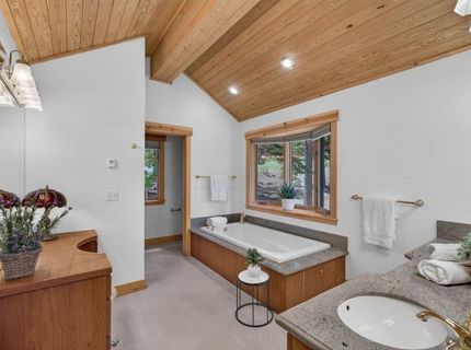 2211 Silver Fox Court, Truckee, CA 96161 Photo